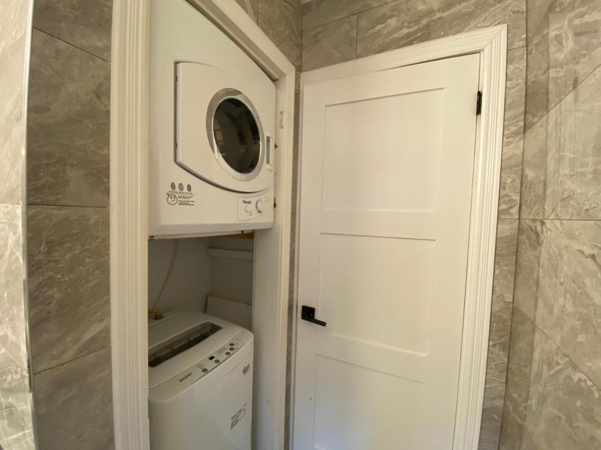 Yonge And Finch Subway !L Spacious & Bright Private Bedroom With Shared Amenties Toronto Exteriér fotografie