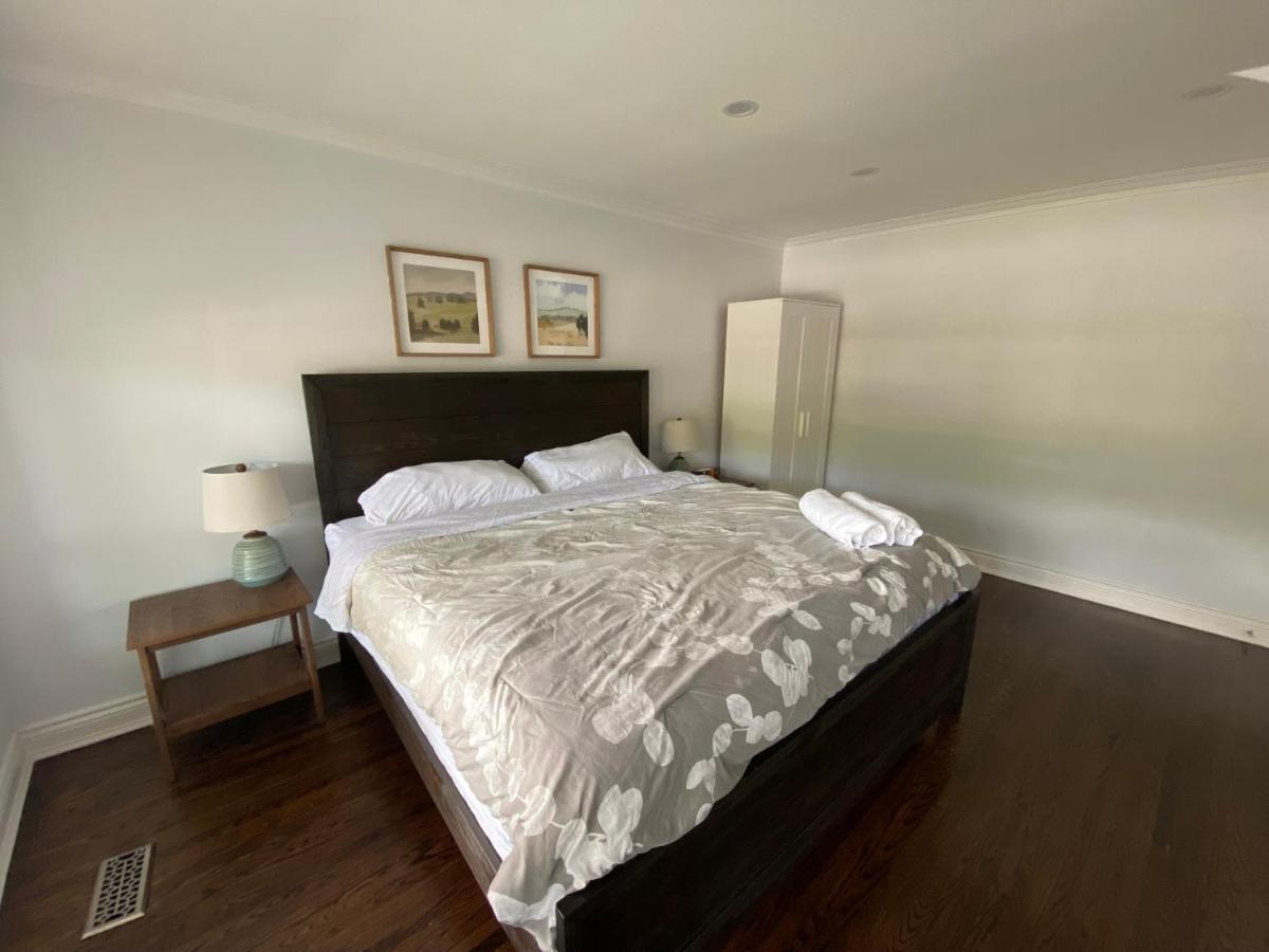 Yonge And Finch Subway !L Spacious & Bright Private Bedroom With Shared Amenties Toronto Exteriér fotografie